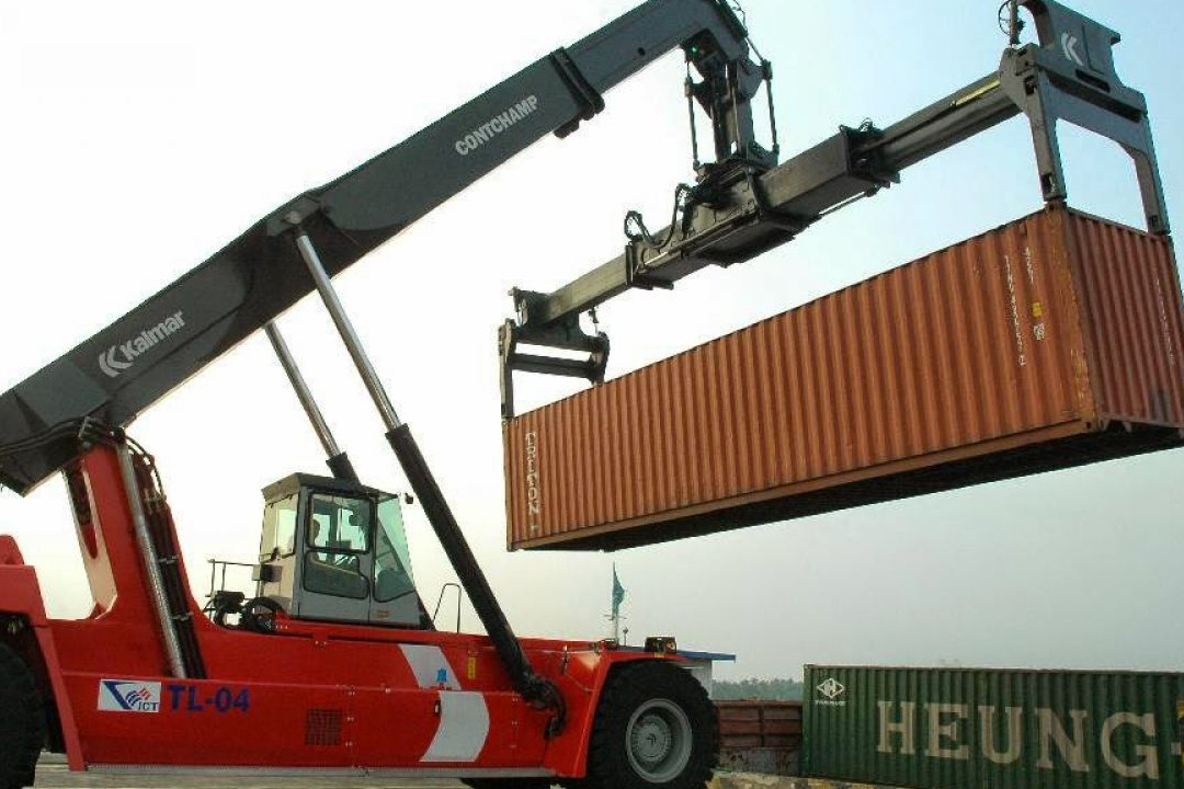 Quy trình xếp dỡ hàng hóa container và các lưu ý nên biết